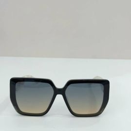 Picture of Gucci Sunglasses _SKUfw54107114fw